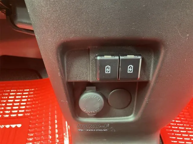 お車の知識がなくても大丈夫です!皆様のご来店をスタッフ一同、心よりお待ちしております。 スズキ スペーシア