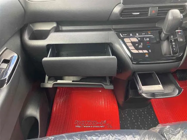 お車の知識がなくても大丈夫です!皆様のご来店をスタッフ一同、心よりお待ちしております。 日産 ルークス