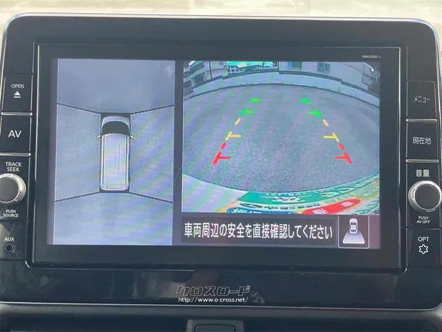 全周囲や後方確認に便利で安全な全方位型モニターとバックカメラも装備しています。 日産 ルークス