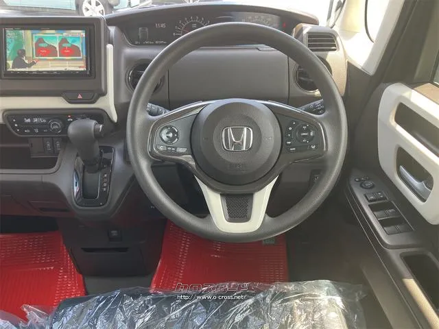 お車の知識がなくても大丈夫です!お気軽にご質問下さい!あなたのお探しの1台がここにあります! ホンダ N-BOX