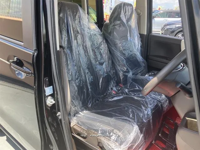 この度は当店のお車をご覧になっていただき、誠にありがとうございます。ぜひじっくりとご検討下さい。気軽にお問合せ・お見積りお待ちしております。 ホンダ N-BOX