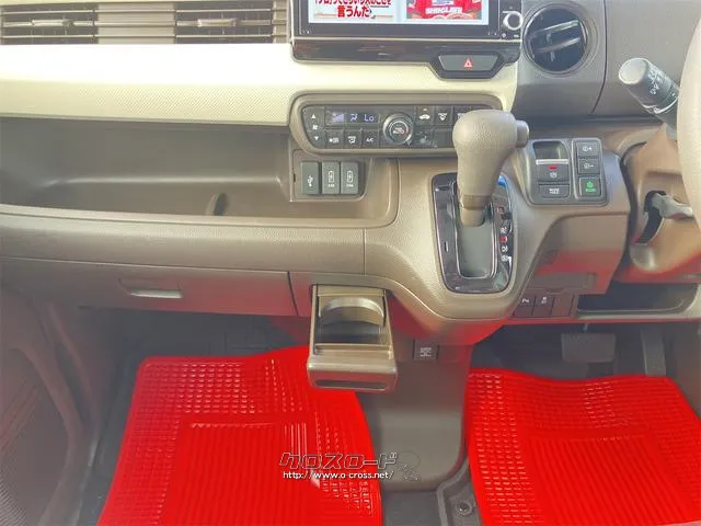 在庫確認などに関しては、お気軽にお問い合わせください。 ホンダ N-BOX