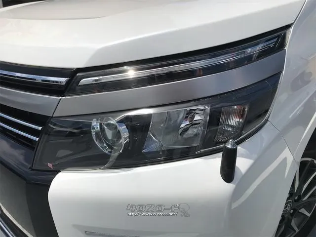 この度は当店のお車をご覧になっていただき、誠にありがとうございます。じっくり現車確認して頂けるよう、ご準備を致します! トヨタ ヴォクシー