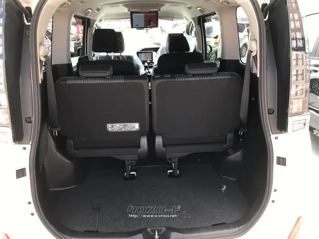 この度は当店のお車をご覧になっていただき、誠にありがとうございます。ぜひじっくりとご検討下さい。気軽にお問合せ・お見積りお待ちしております。 トヨタ ヴォクシー