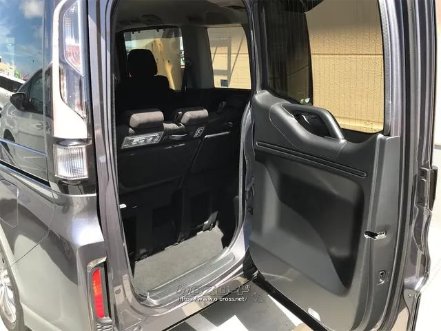 この度は当店のお車をご覧になっていただき、誠にありがとうございます。ぜひじっくりとご検討下さい。気軽にお問合せ・お見積りお待ちしております。 ホンダ ステップワゴン
