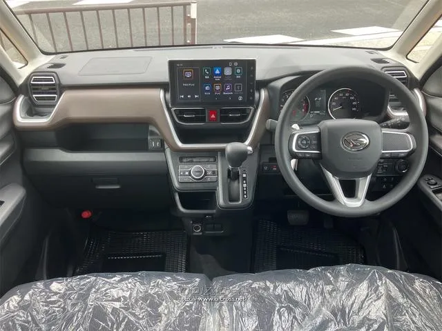 車を運転する際には運転席の存在は欠かせません。なのでしっかりとチェックしたいポイントですね。 ダイハツ ムーヴ