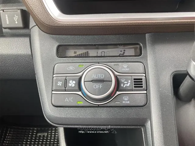 気温に合わせて直感的に操作することで、車内をいつでも快適に保てます。 ダイハツ ムーヴ