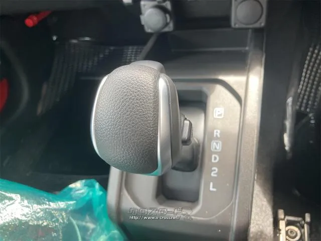 この度は当店のお車をご覧になっていただき、誠にありがとうございます。ぜひじっくりとご検討下さい。気軽にお問合せ・お見積りお待ちしております。 スズキ ジムニーノマド