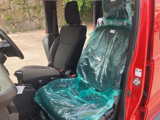 お車の知識がなくても大丈夫です!お気軽にご質問下さい!あなたのお探しの1台がここにあります! スズキ ジムニーノマド
