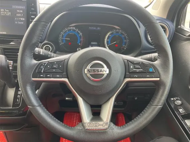自ら操るハンドル!ドライバーの生命線です。お客様の目で実際にご確認ください。 日産 デイズ