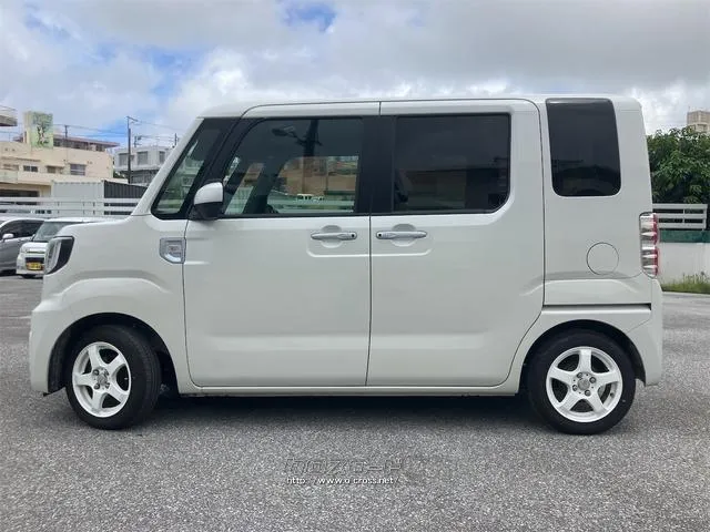 お車の知識がなくても大丈夫です!お気軽にご質問下さい!あなたのお探しの1台がここにあります! トヨタ ピクシスメガ