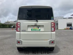 トヨタ ピクシスメガ