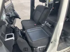 トヨタ ピクシスメガ