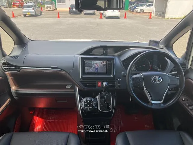 この度は当店のお車をご覧になっていただき、誠にありがとうございます。じっくり現車確認して頂けるよう、ご準備を致します! トヨタ エスクァイア