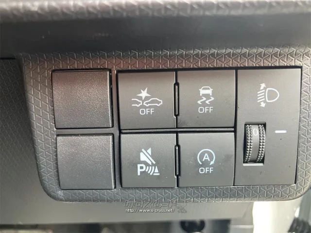 接触を未然に防ぐ、クリアランスソナー搭載です。車を守るためには必須のアイテムですね。 ダイハツ タント