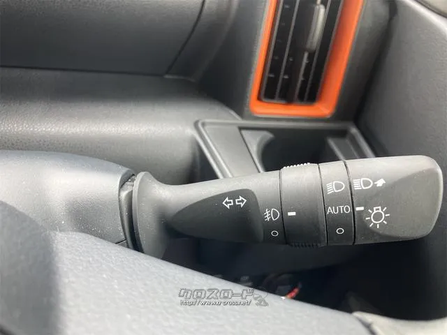 オートライトは、付け忘れや消し忘れを防ぐことができます。高速道路などのトンネルなどにも役立ちます。 ダイハツ タント