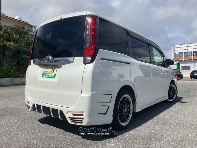 この度は当店のお車をご覧になっていただき、誠にありがとうございます。じっくり現車確認して頂けるよう、ご準備を致します! トヨタ ノア