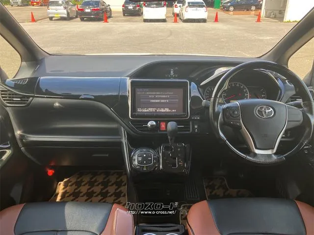 すぐにご来店頂けない場合や遠方にお住まいの方、車両状態の詳細が知りたい方はお気軽にご連絡下さい♪ トヨタ ノア