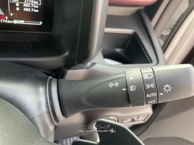 オートライトは、付け忘れや消し忘れを防ぐことができます。高速道路などのトンネルなどにも役立ちます。 スズキ スペーシア