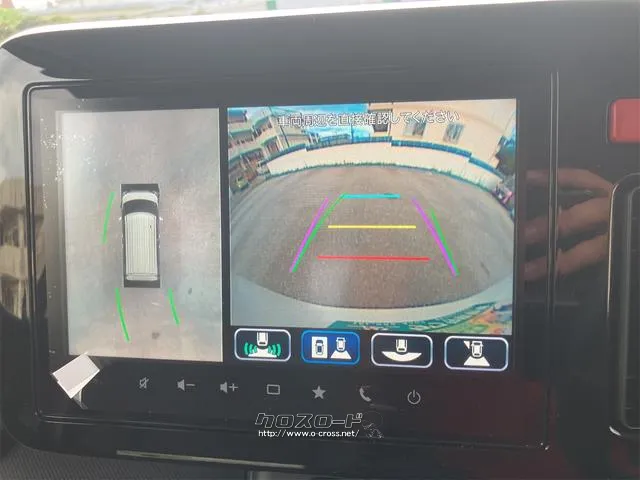 【全周囲カメラ】真上から車を見たようにモニターで確認ができる。是非実際の車で体感してみてください。 スズキ スペーシア