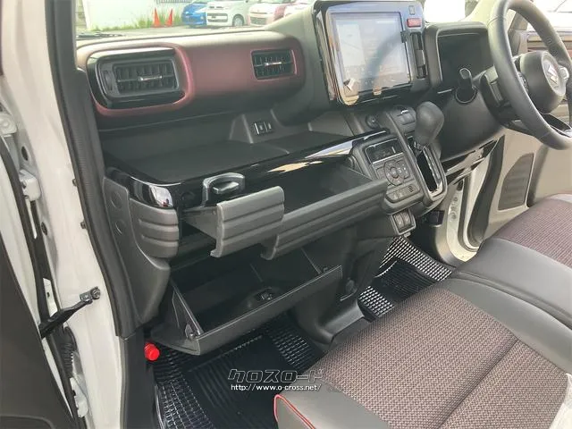 是非一度、実車を御覧ください。 スズキ スペーシア