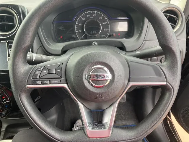自ら操るハンドル!ドライバーの生命線です。お客様の目で実際にご確認ください。 日産 ノート