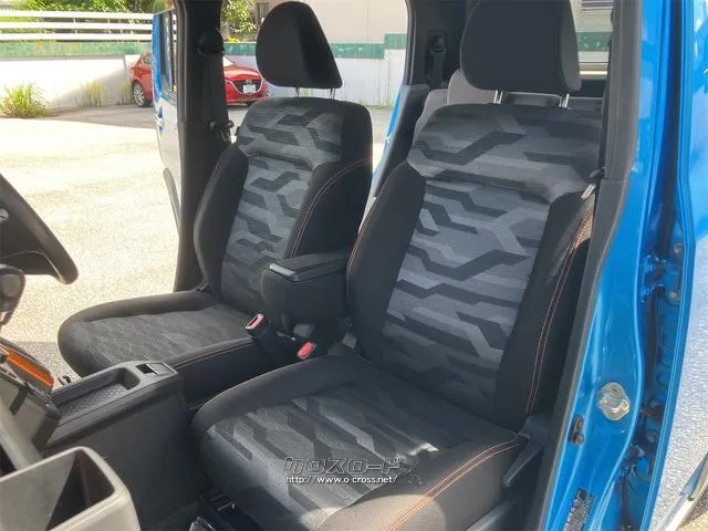 お車の知識がなくても大丈夫です!皆様のご来店をスタッフ一同、心よりお待ちしております。 ダイハツ タフト