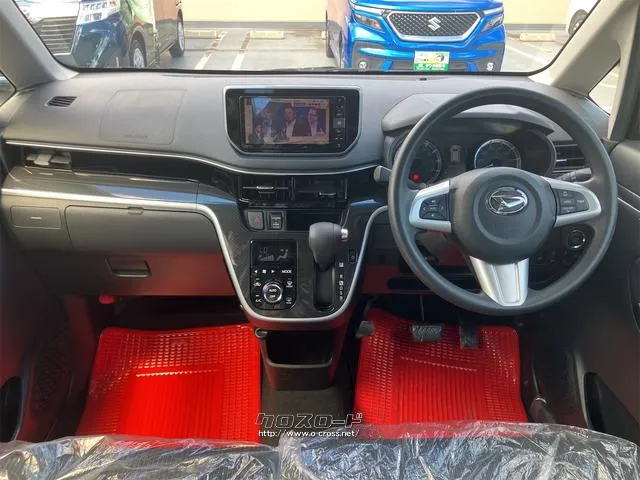 車を運転する際には運転席の存在は欠かせません。なのでしっかりとチェックしたいポイントですね。 ダイハツ ムーヴ