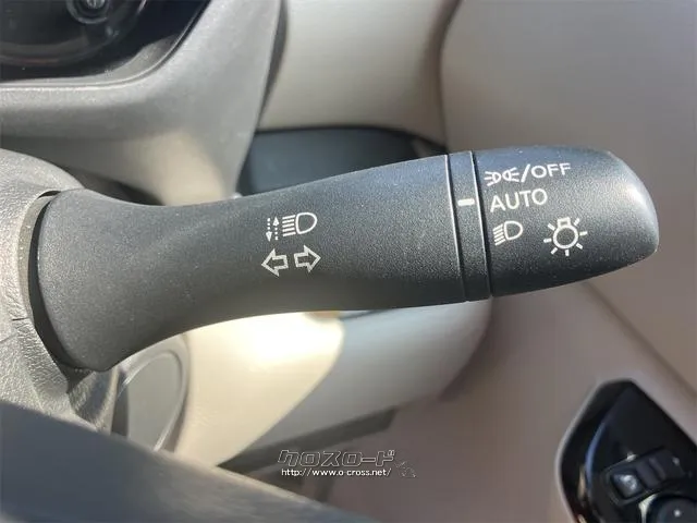 オートライトは、付け忘れや消し忘れを防ぐことができます。高速道路などのトンネルなどにも役立ちます。 日産 ルークス