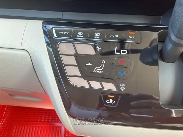 気温に合わせて直感的に操作することで、車内をいつでも快適に保てます。 日産 ルークス