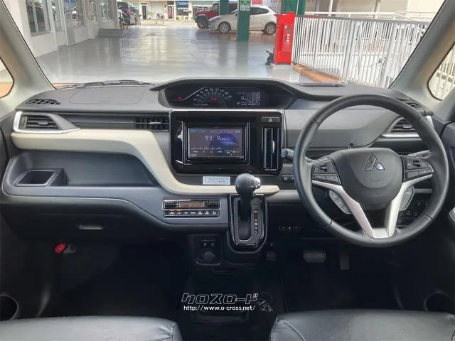 毎回座るフロントシート。運転席は必ず使用する部分ですので、座り心地が重要です! 三菱 デリカD:2