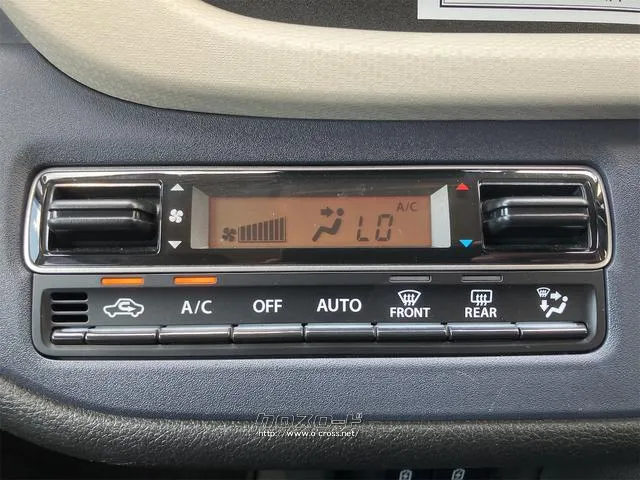 気温に合わせて直感的に操作することで、車内をいつでも快適に保てます。 三菱 デリカD:2