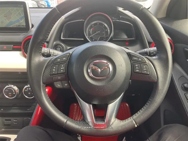 ハンドルの状態が悪いと運転に集中できませんよね。こちらの車、お気軽にお問い合わせください。 マツダ デミオ