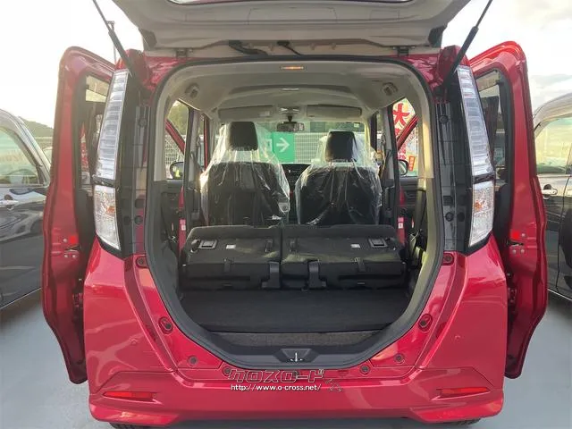 すぐにご来店頂けない場合や遠方にお住まいの方、車両状態の詳細が知りたい方はお気軽にご連絡下さい♪ トヨタ タンク