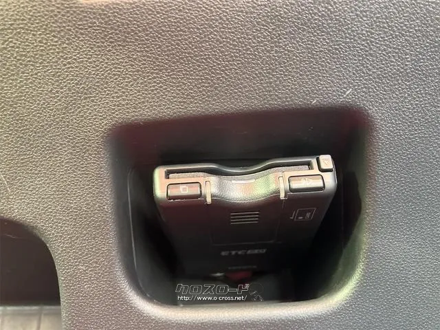今では必需品のETCも付いております。高速道路での出入りもスムーズ。渋滞緩和にもなりエコにも繋がります。 トヨタ ピクシスジョイ