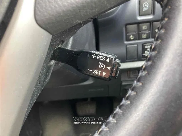 アクセルを踏まなくても設定した速度で走行可能なオートクルーズコントロールを装備しています!ロングドライブでも運転が楽になります。ブレーキやシフト操作でも解除可能です! トヨタ ノア
