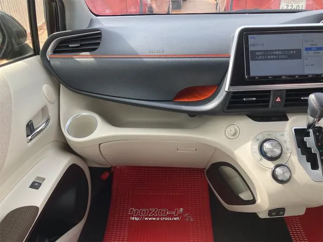 お車の知識がなくても大丈夫です!皆様のご来店をスタッフ一同、心よりお待ちしております。 トヨタ シエンタ