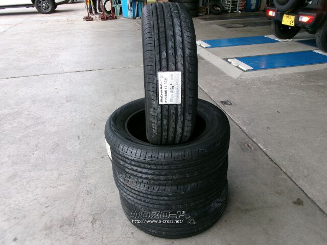 タイヤ RV03 215/60R17 未使用 4本セット 入替バランス・処理・取付込