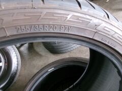 タイヤ 20インチ　ニットーNT555　255/35R20　2本セット・入替・バランス・