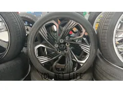 ホイール・タイヤ プリウス純正 19インチ