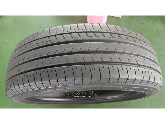 タイヤ 19インチ 195/50R19 プリウス純正