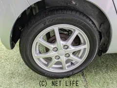 ダイハツ ミライース