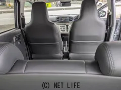 ダイハツ ミライース