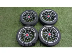 ホイール・タイヤ ホイル18インチ7.5J：オフセット＋42ピッチ114.3：5穴　タイヤ：215