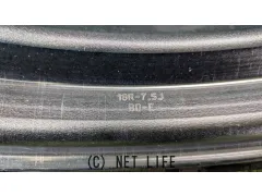 ホイール・タイヤ ホイル18インチ7.5J：オフセット＋42ピッチ114.3：5穴　タイヤ：215