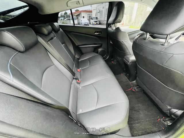 トヨタ プリウス