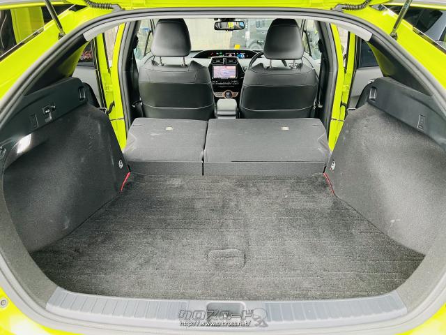 トヨタ プリウス