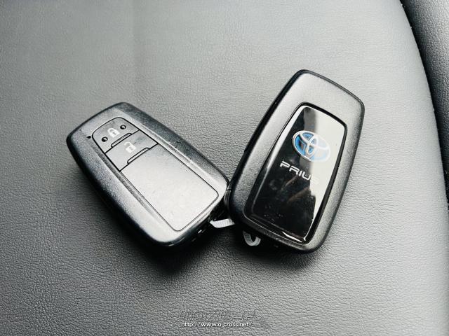 トヨタ プリウス