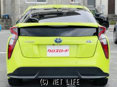 トヨタ プリウス