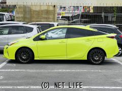 トヨタ プリウス